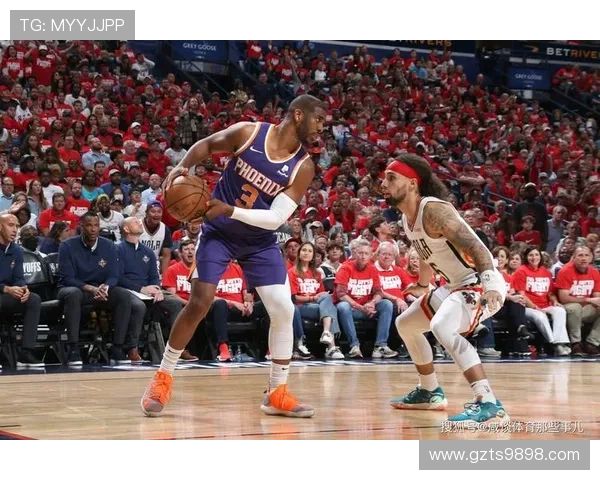 布克盛赞保罗为联盟改变者呼吁各地球馆致敬这位极致赢家